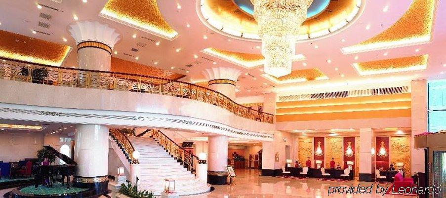 The Royal Fortune Hotel Шеньян Интерьер фото